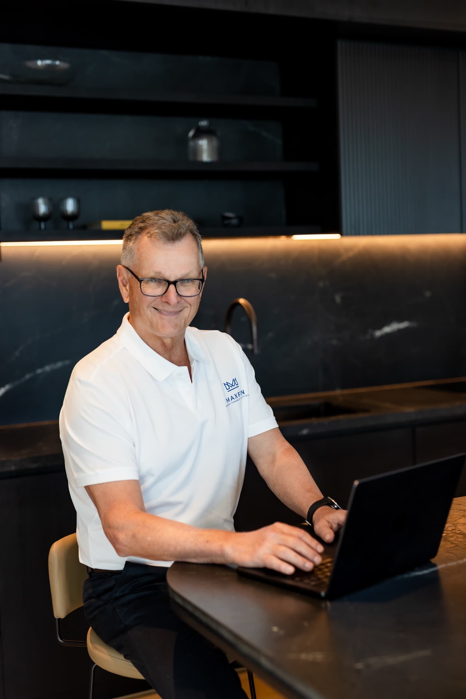 Russell Maxwell of Maxfin at work